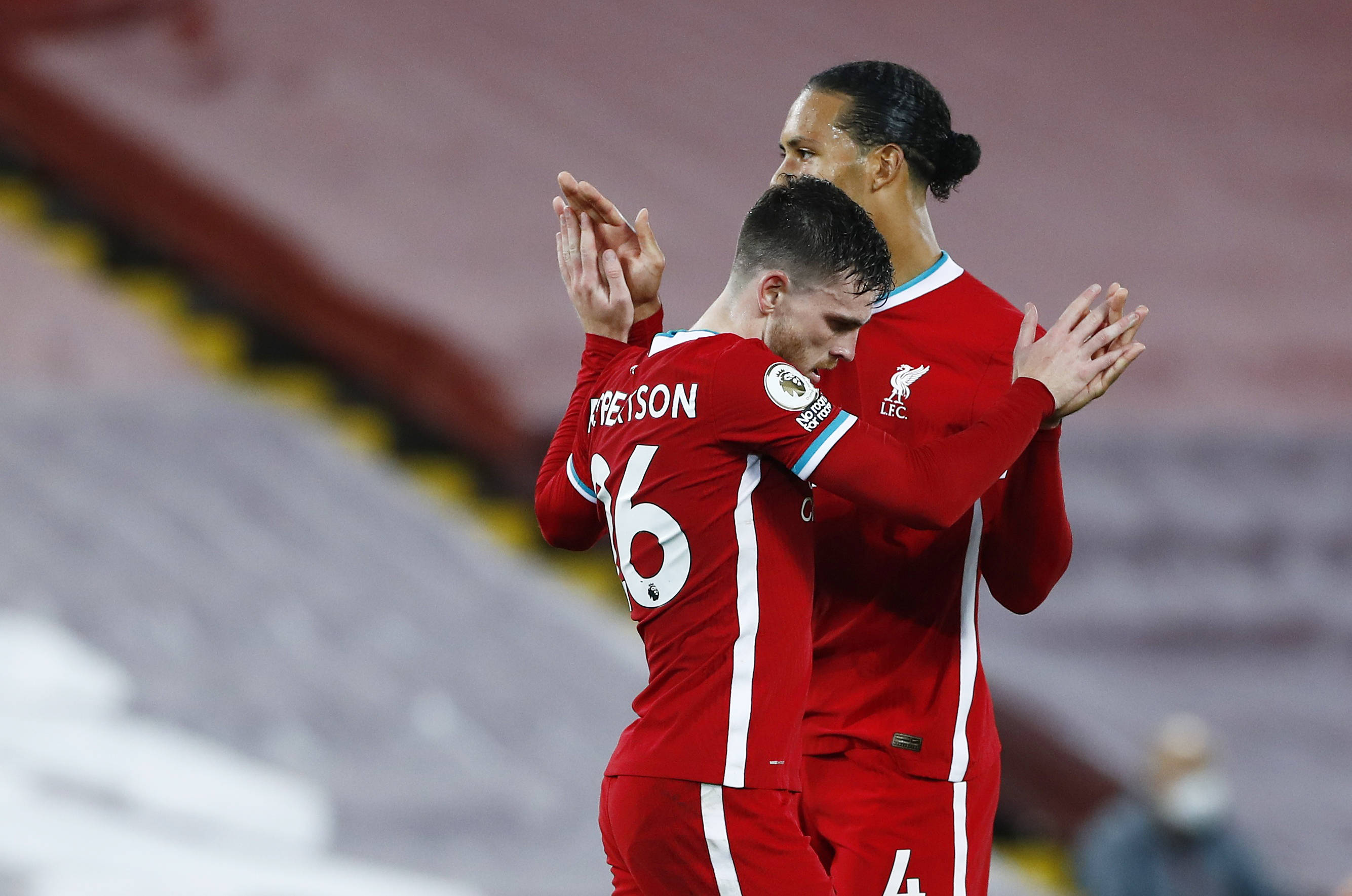 己在场上的 己在场上的