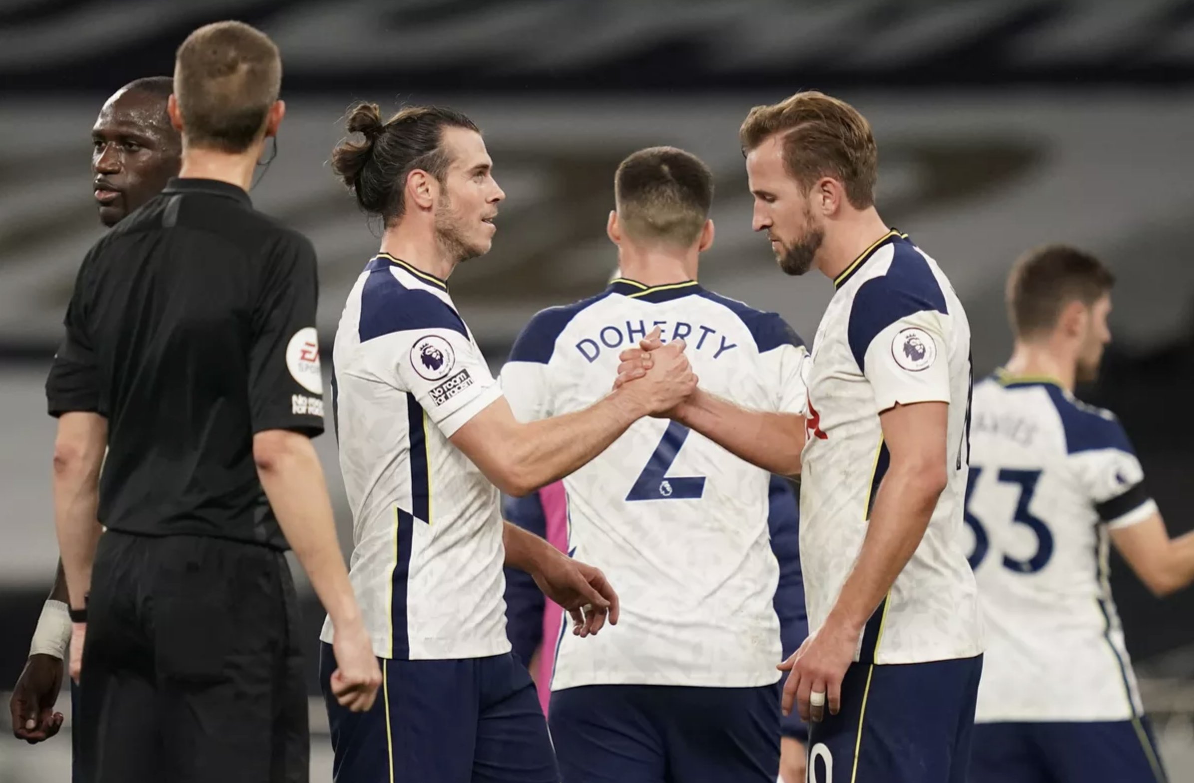 卡住内线深 卡住内线深